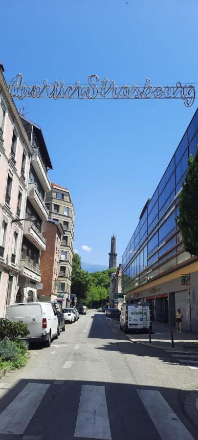 Cosy And Calm In Grenoble City Heart With Free And Large Parking Q-Park Chavant Exterior foto